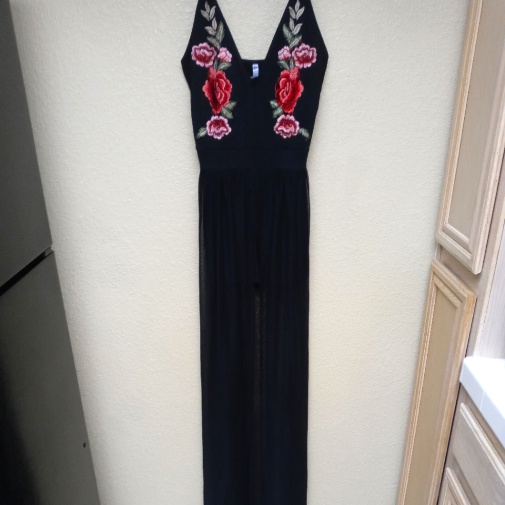 NWOT Women's Dress with Shorts Connected  Size M